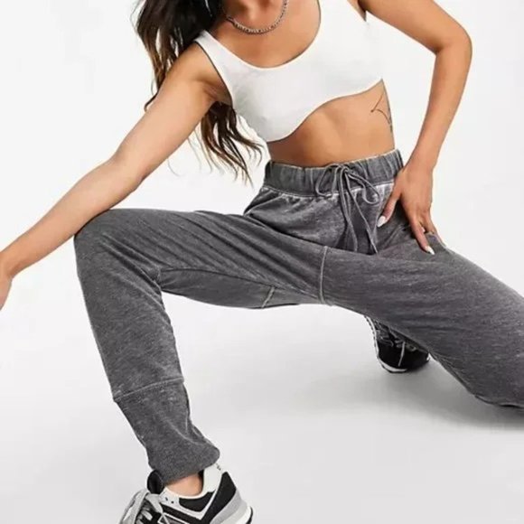 NWT Free People Cozy All Day Harem Legging in Washed Black - Picture 2 of 15